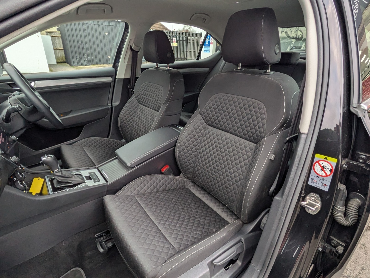 Used Skoda Superb 2023 for sale - 76948371: Photo 11