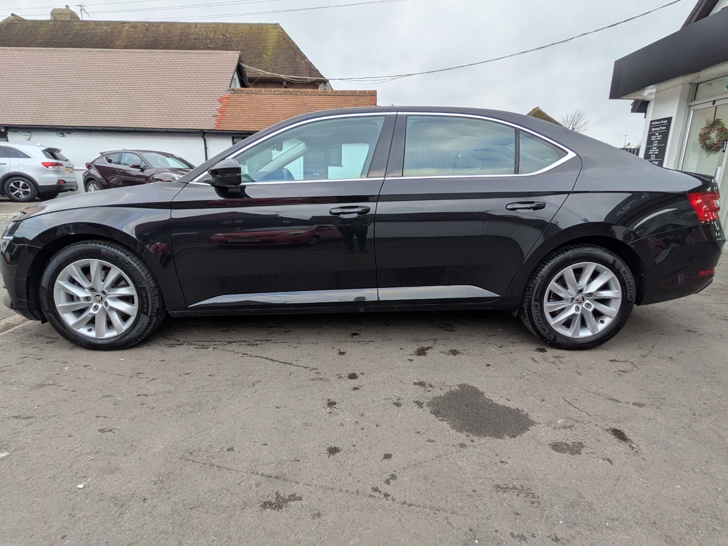 Used Skoda Superb 2023 for sale - 76948371: Photo 5