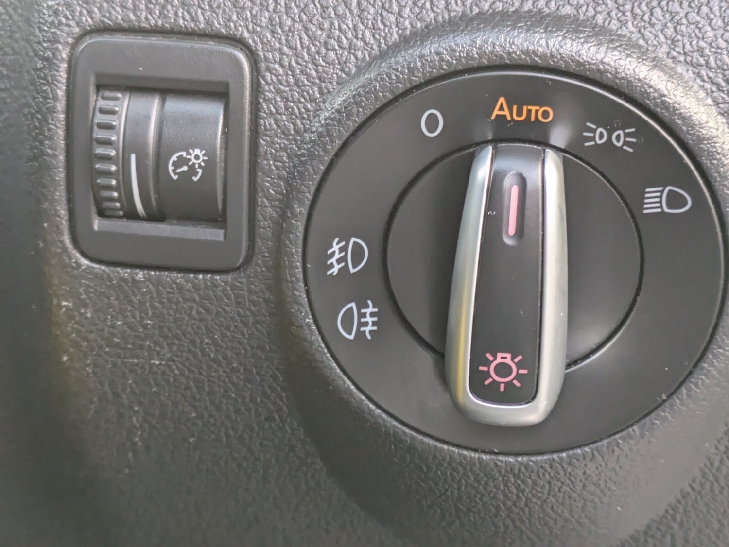 Used Volkswagen Tiguan 2014 for sale - 76410678: Photo 25