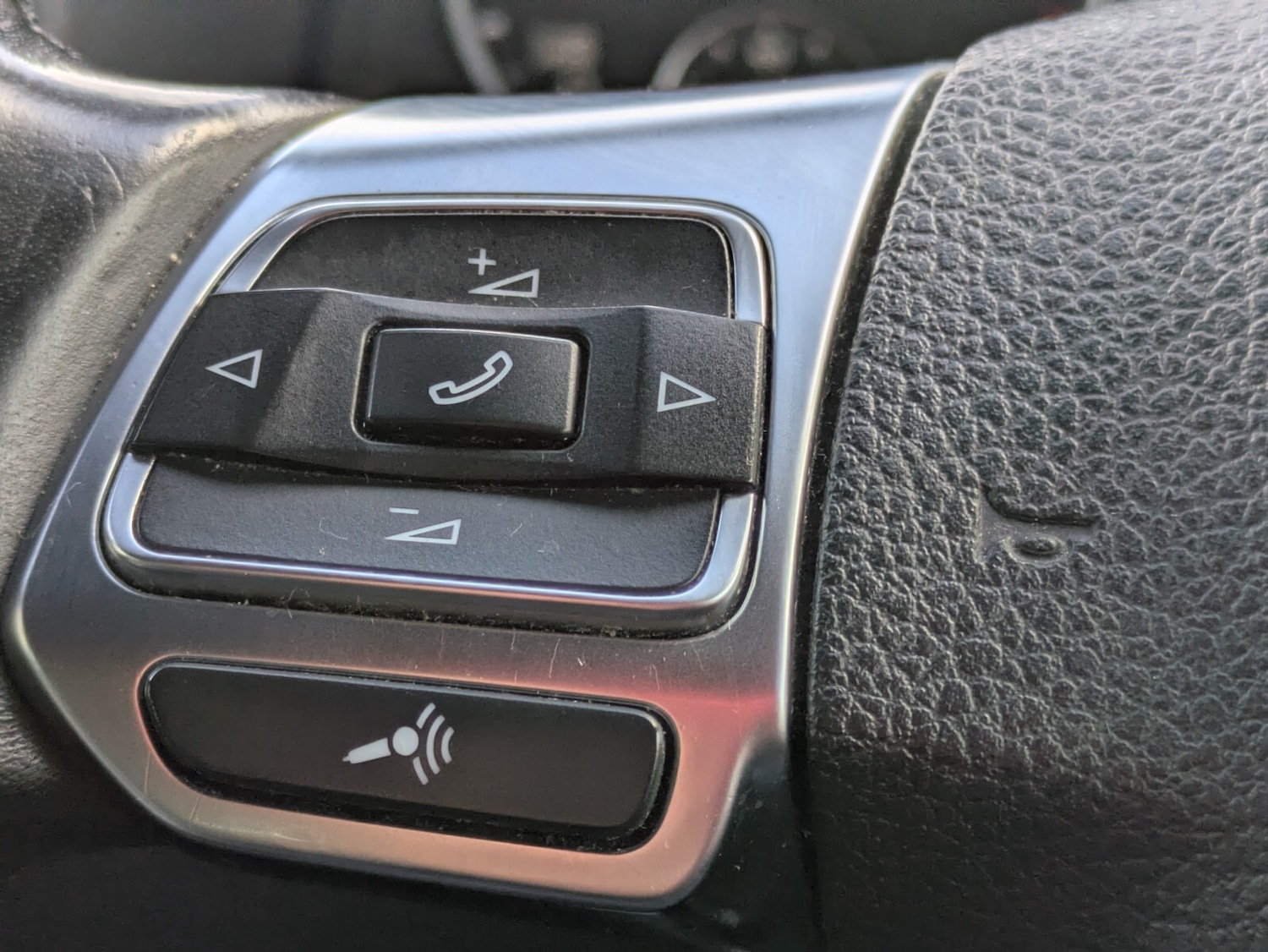 Used Volkswagen Tiguan 2014 for sale - 76410678: Photo 26