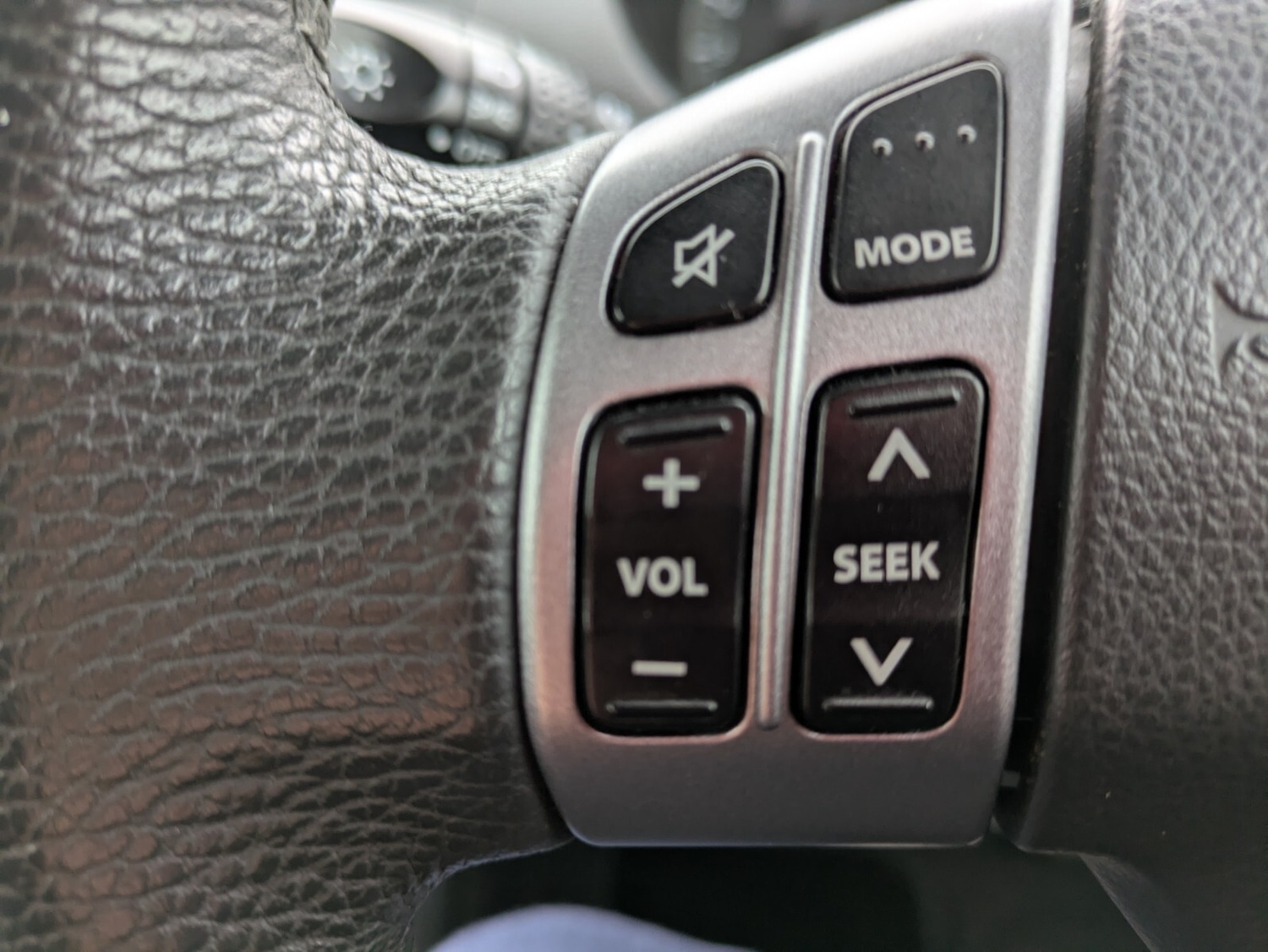 Used Suzuki Swift 2010 for sale - 76664540: Photo 29