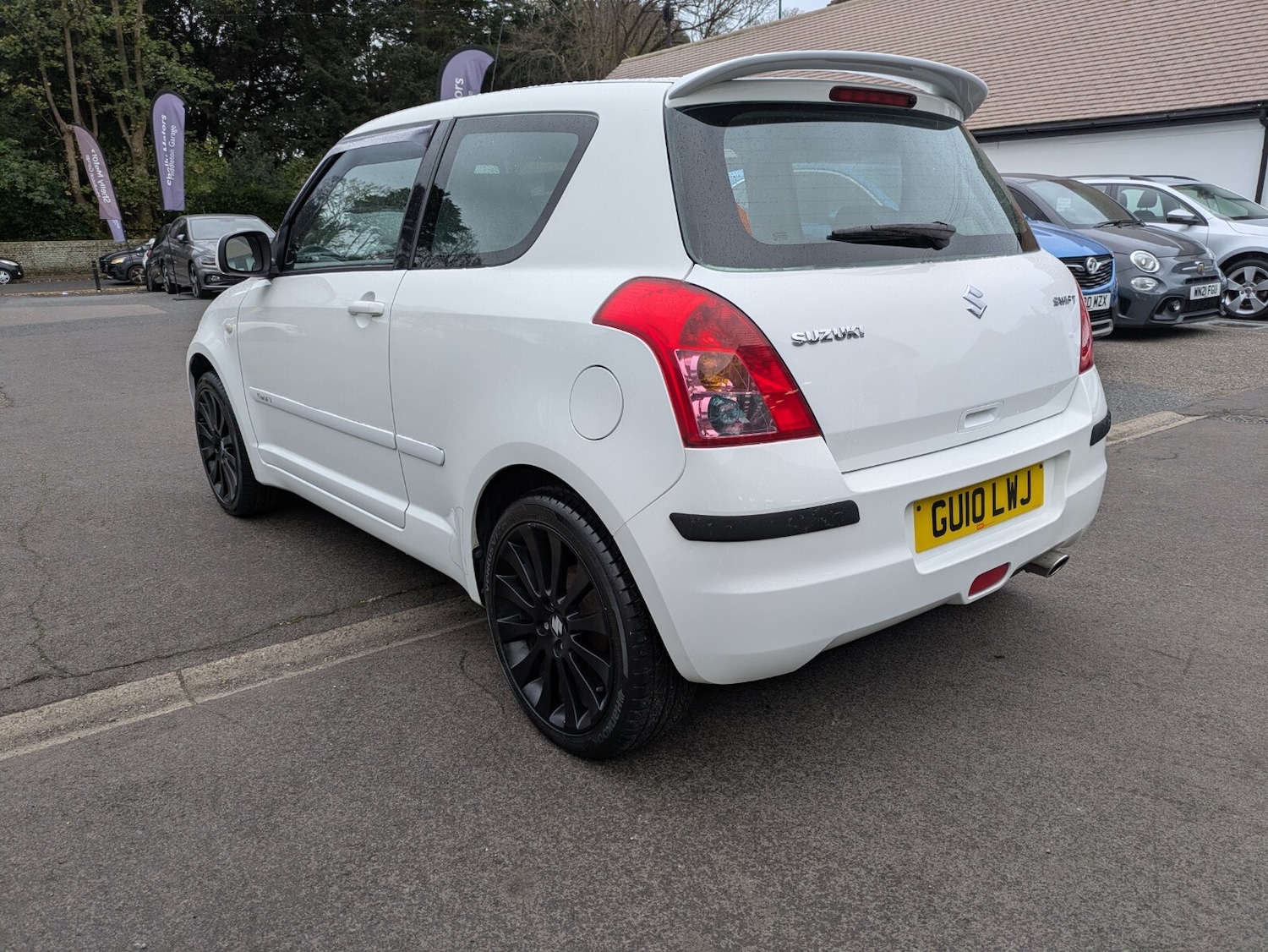 Used Suzuki Swift 2010 for sale - 76664540: Photo 6