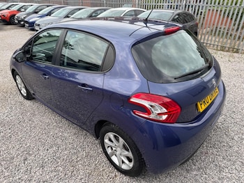 Used Peugeot 208 2013 for sale - 79303643: Photo
