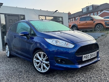 Used Ford Fiesta 2016 for sale - 79544205: Photo