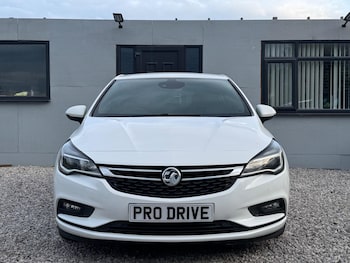 Used Vauxhall Astra 2017 for sale - 79304036: Photo