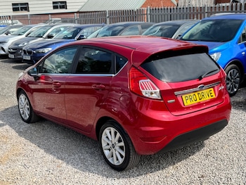 Used Ford Fiesta 2015 for sale - 79544160: Photo