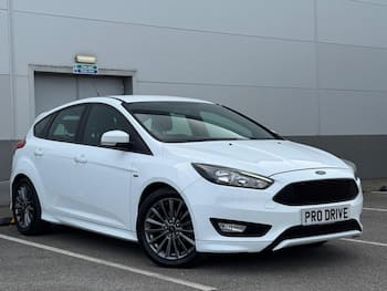 Used Ford Focus 2017 for sale - 79860825: Photo