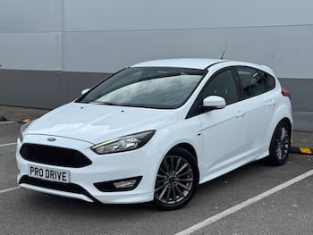 Used Ford Focus 2017 for sale - 79860825: Photo