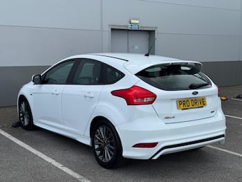 Used Ford Focus 2017 for sale - 79860825: Photo