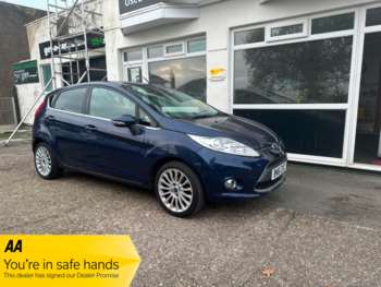 2011 - TITANIUM 5-Door