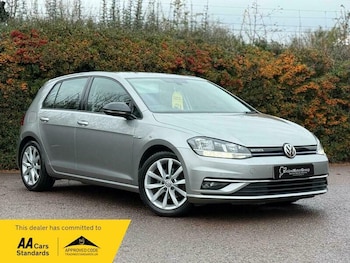 Used Volkswagen Golf 2018 for sale - 77066754: Photo