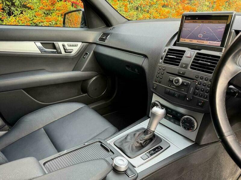 Used Mercedes-Benz C Class 2010 for sale - 76802297: Photo 26