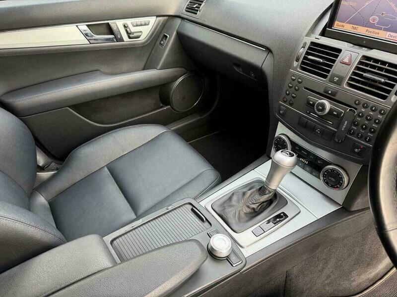 Used Mercedes-Benz C Class 2010 for sale - 76802297: Photo 27