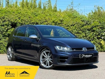 Used Volkswagen Golf 2015 for sale - 78601112: Photo