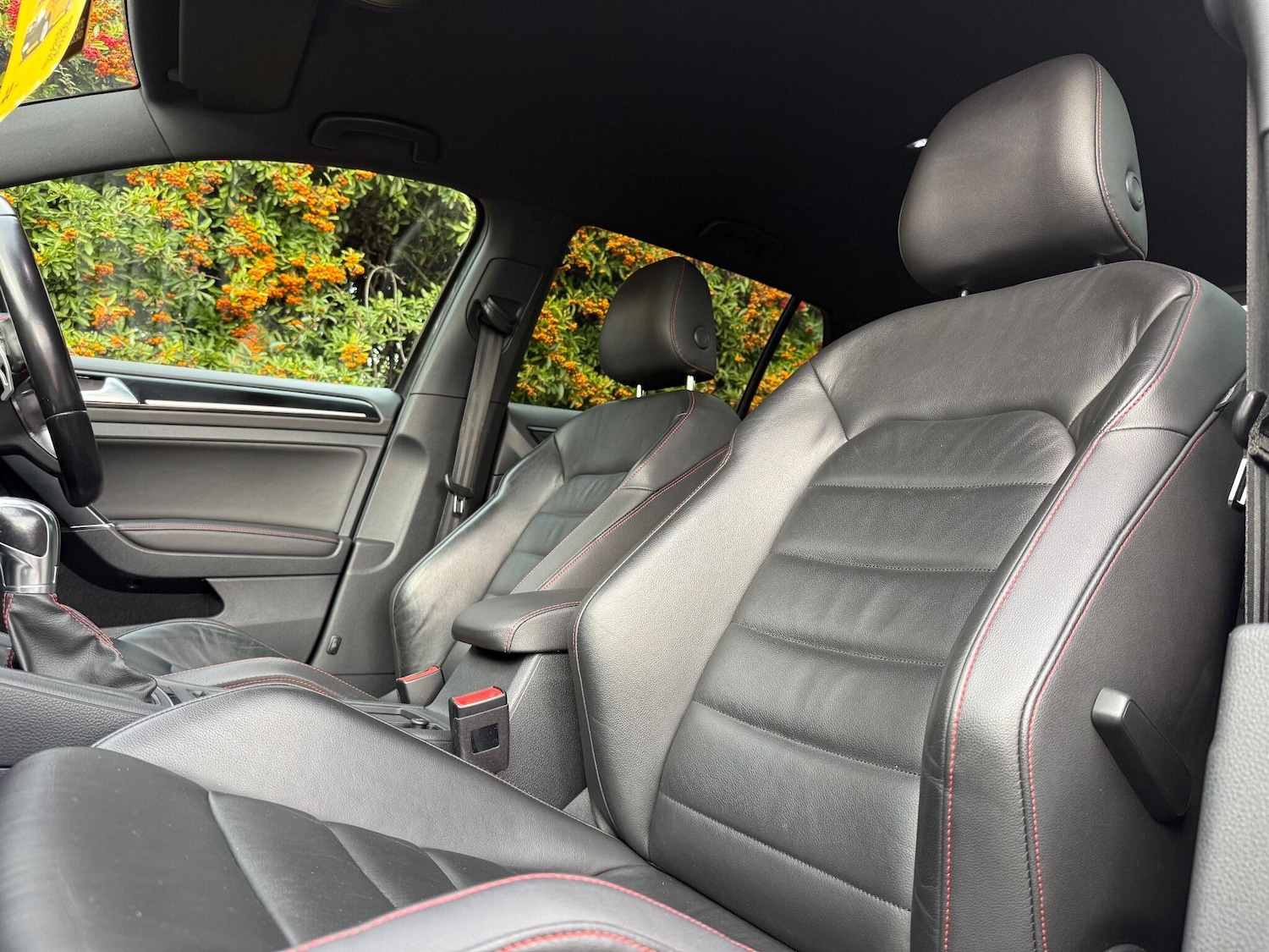 Used Volkswagen Golf 2016 for sale - 76742543: Photo 35