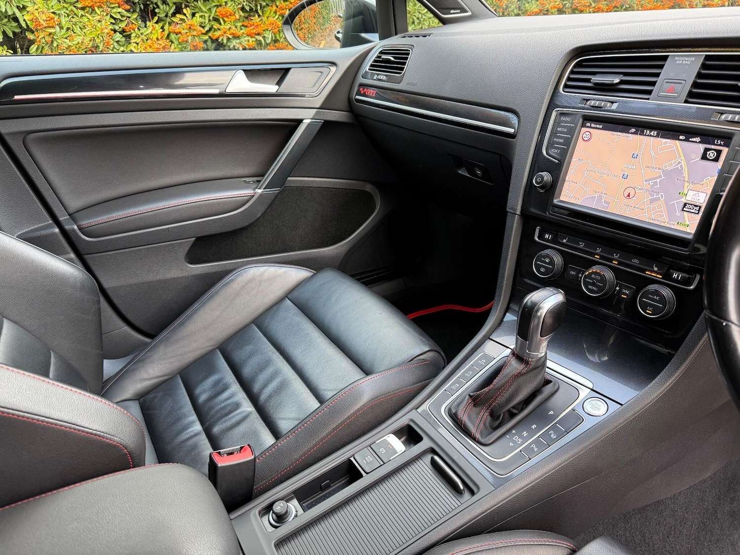 Used Volkswagen Golf 2016 for sale - 76742543: Photo 38