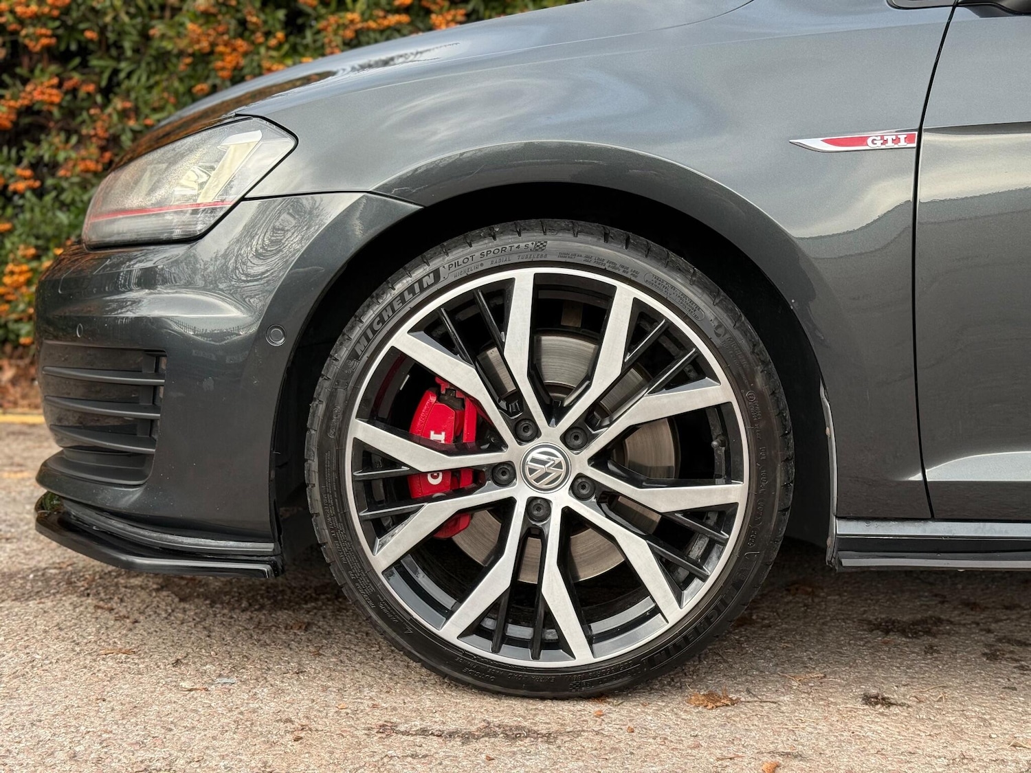 Used Volkswagen Golf 2016 for sale - 76742543: Photo 40