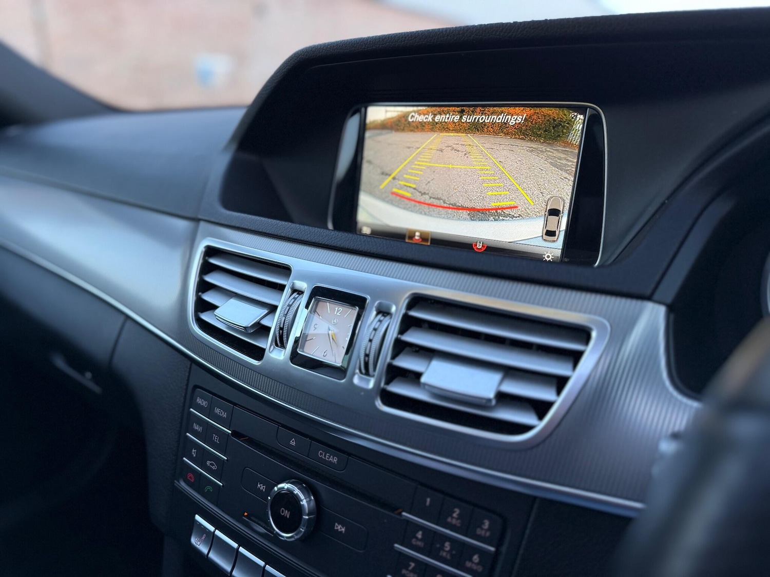 Used Mercedes-Benz E Class 2015 for sale - 76550578: Photo 30