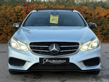 Used Mercedes-Benz E Class 2015 for sale - 76550578: Photo