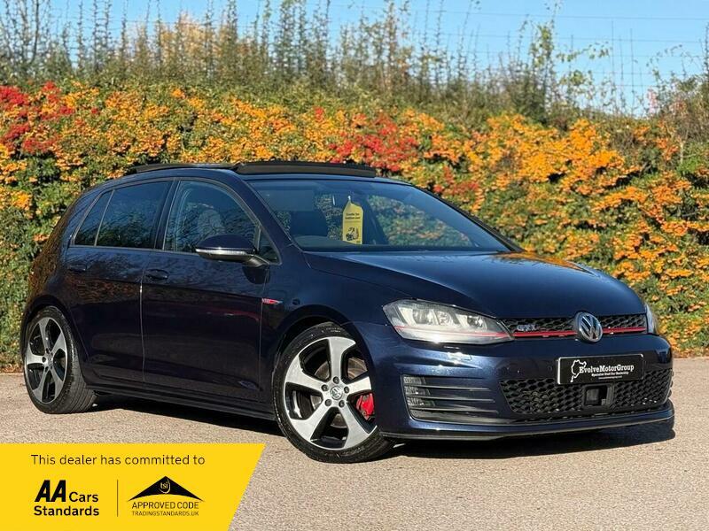 Used Volkswagen Golf 2014 for sale - 76607220: Photo 1