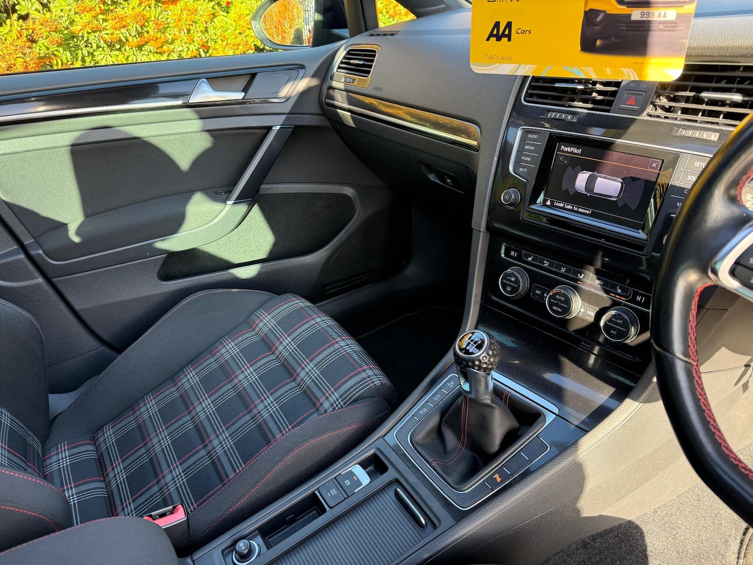 Used Volkswagen Golf 2014 for sale - 76607220: Photo 32