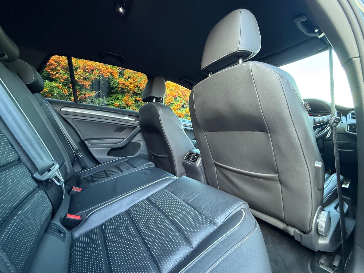 Used Volkswagen Golf 2018 for sale - 76561161: Photo 31