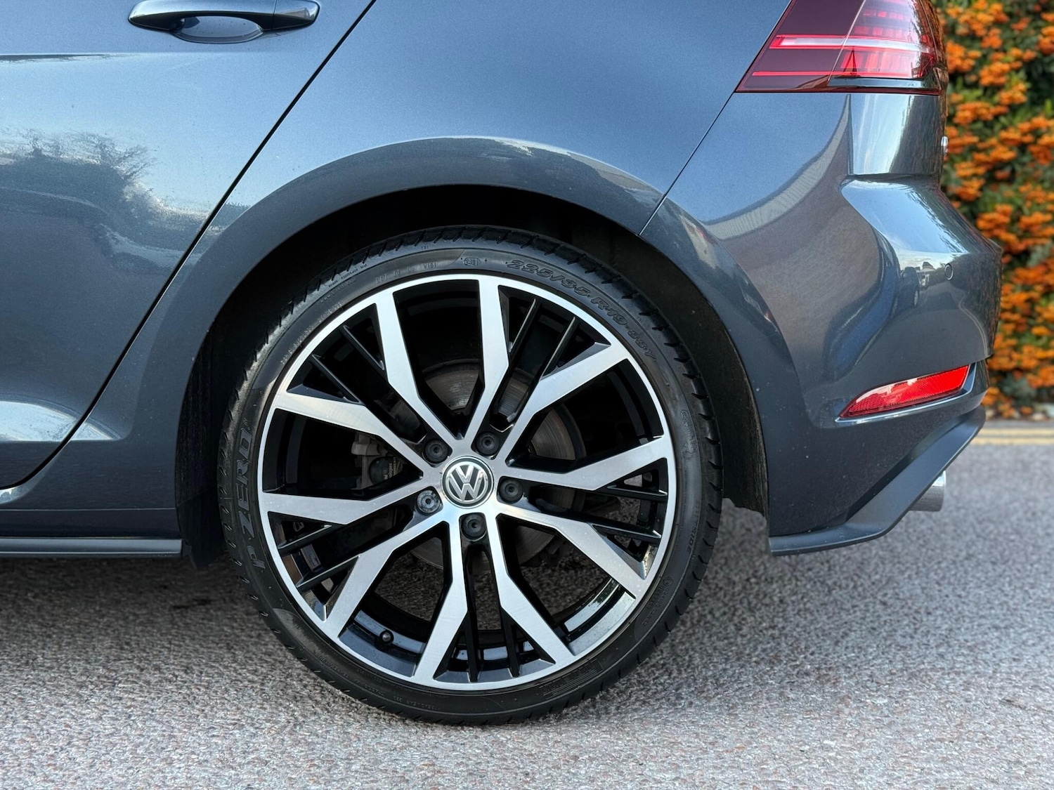 Used Volkswagen Golf 2018 for sale - 76561161: Photo 35