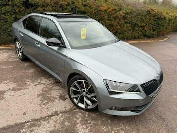 Used Skoda Superb 2017 for sale - 77753978: Photo