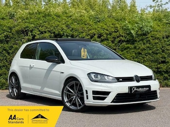 Used Volkswagen Golf 2016 for sale - 78684311: Photo