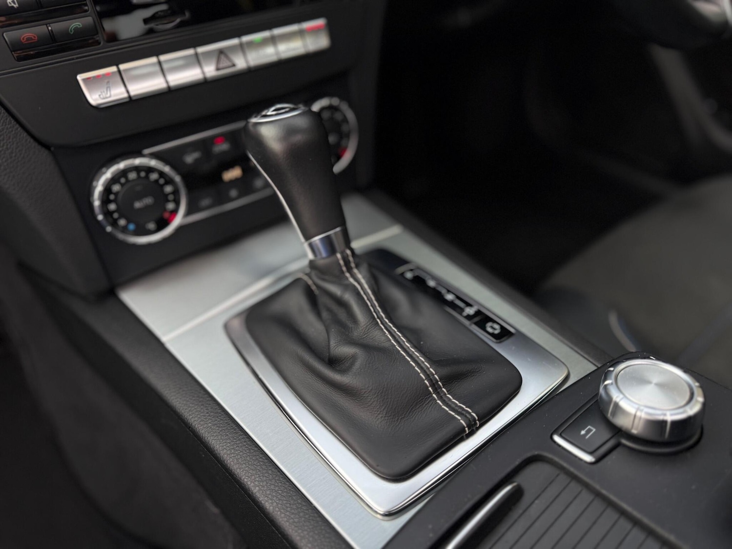 Used Mercedes-Benz C Class 2014 for sale - 77175613: Photo 23