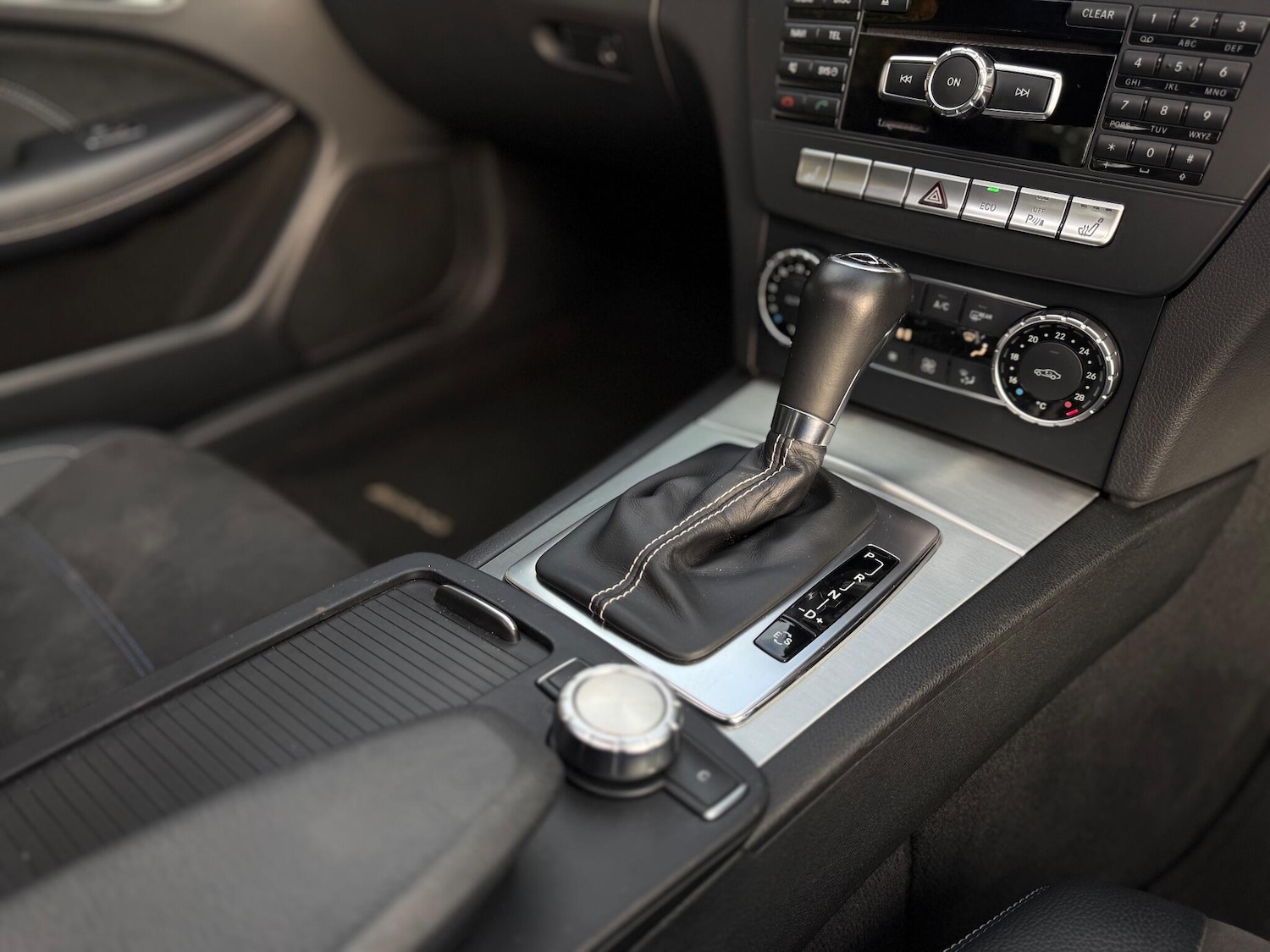 Used Mercedes-Benz C Class 2014 for sale - 77175613: Photo 28