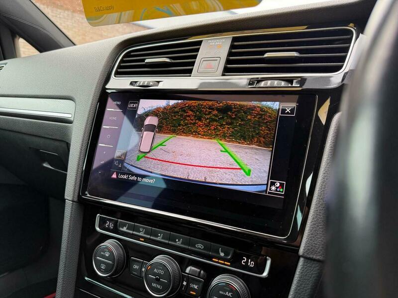 Used Volkswagen Golf 2017 for sale - 76537625: Photo 28