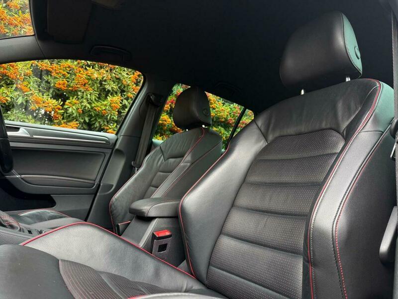 Used Volkswagen Golf 2017 for sale - 76537625: Photo 33