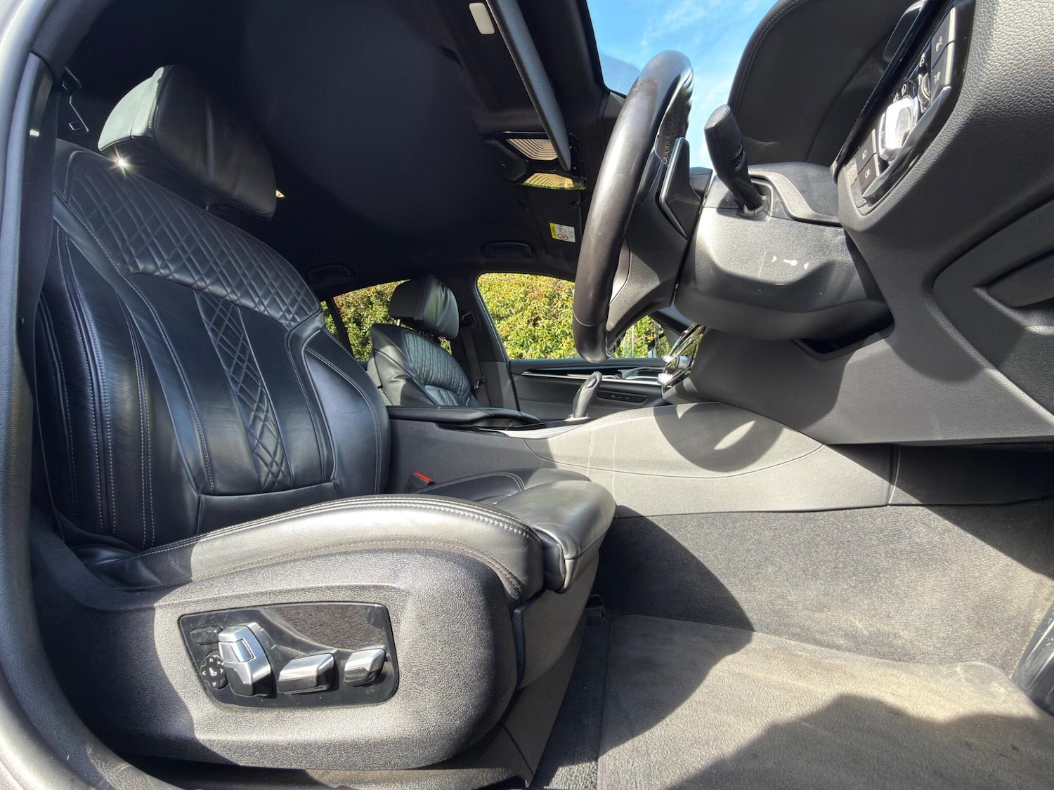 Used BMW 5 Series 2018 for sale - 77637367: Photo 25