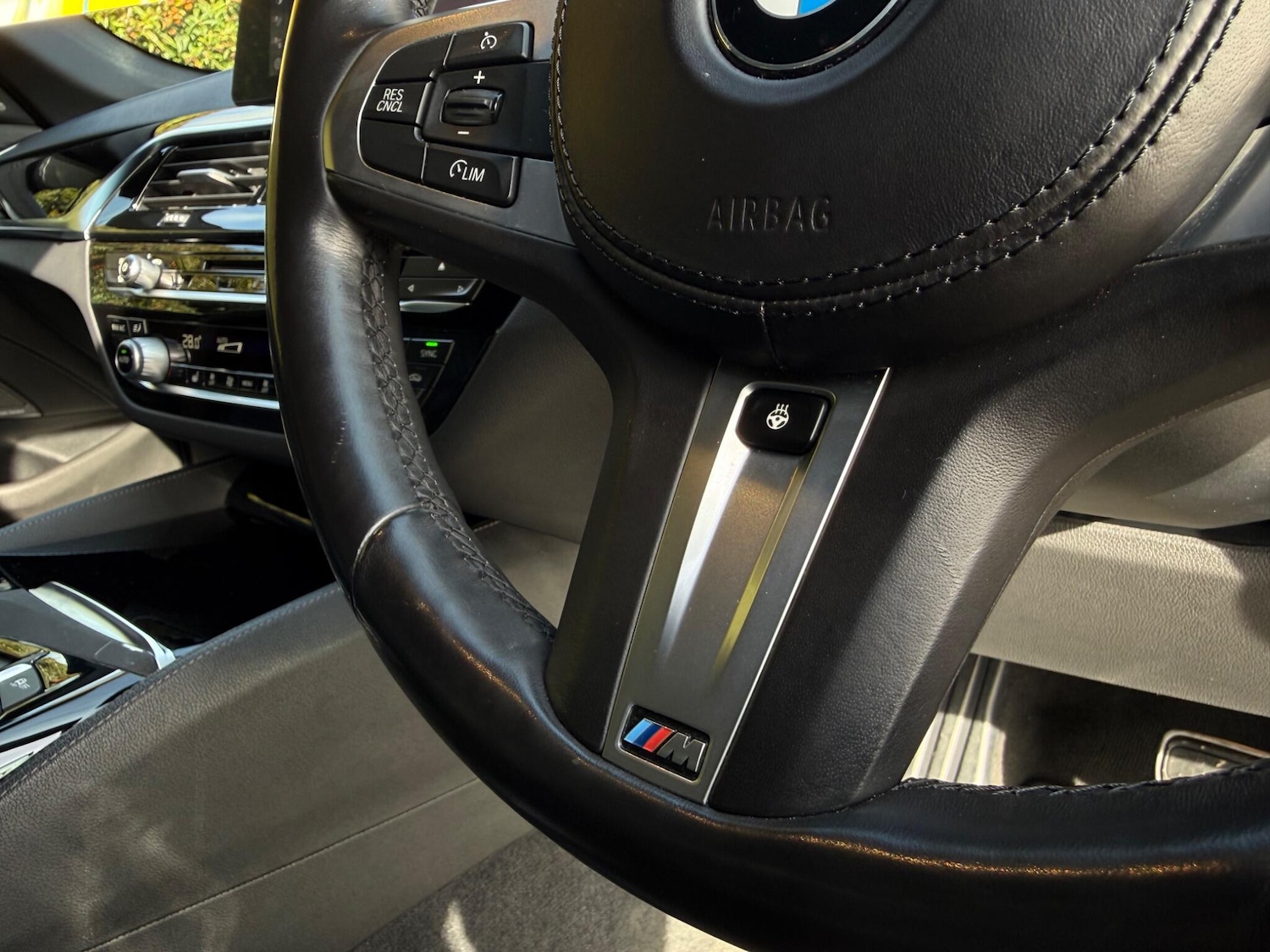 Used BMW 5 Series 2018 for sale - 77637367: Photo 36