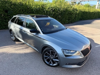 Used Skoda Superb 2018 for sale - 78752813: Photo