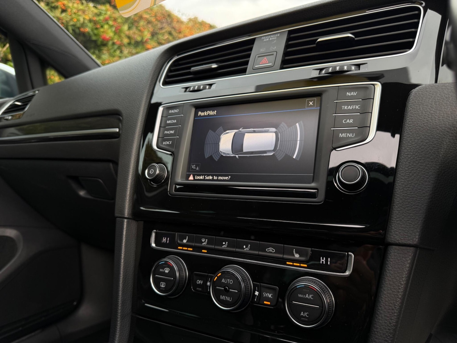 Used Volkswagen Golf 2016 for sale - 77376337: Photo 22