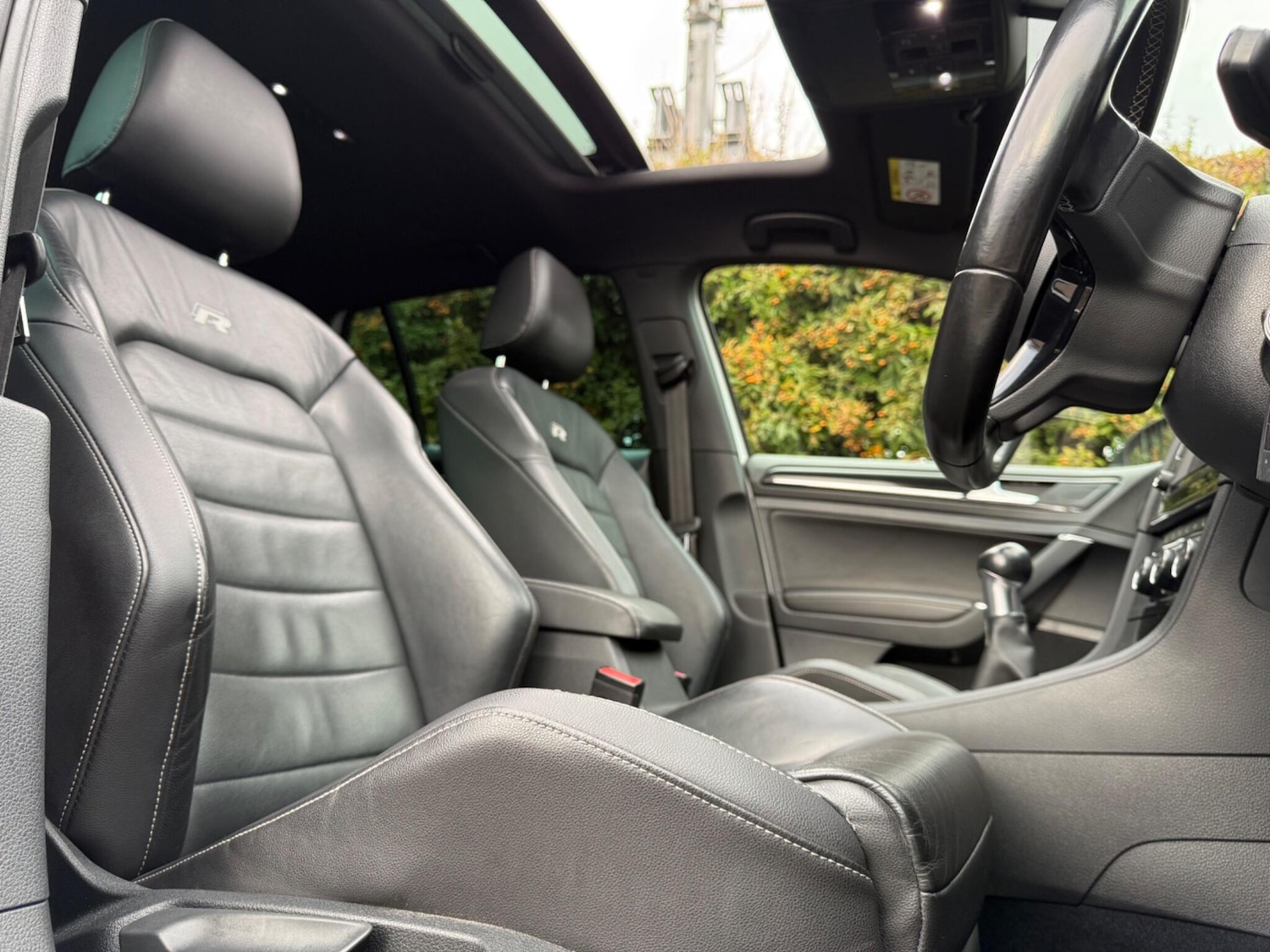 Used Volkswagen Golf 2016 for sale - 77376337: Photo 28