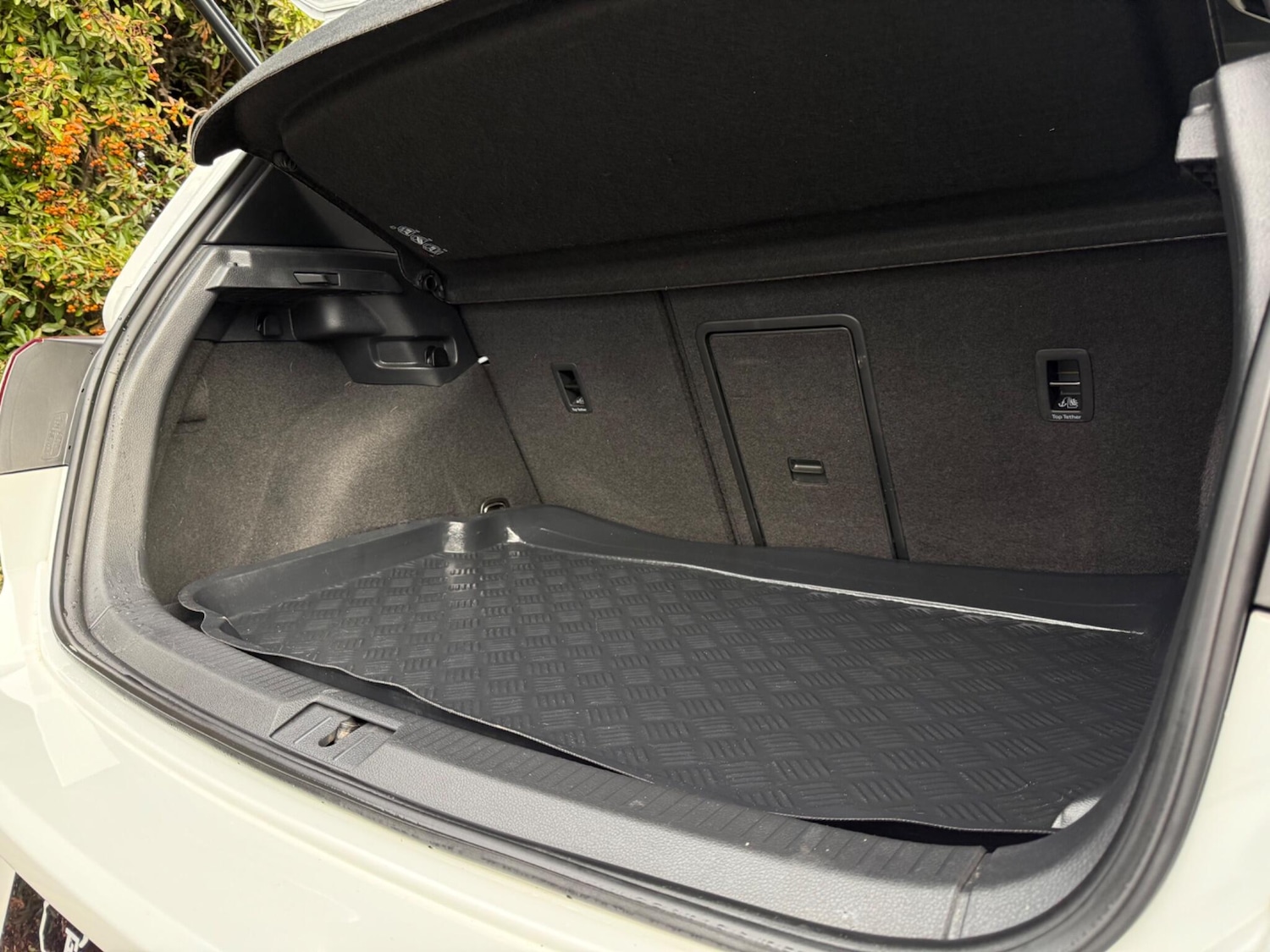 Used Volkswagen Golf 2016 for sale - 77376337: Photo 32