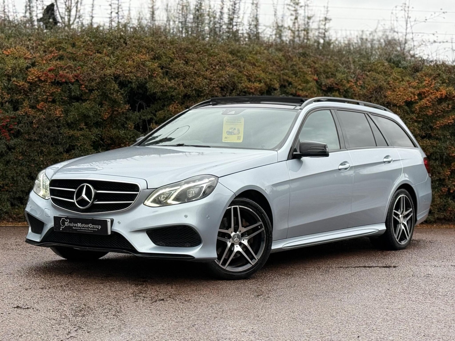 Used Mercedes-Benz E Class 2015 for sale - 77697831: Photo 4