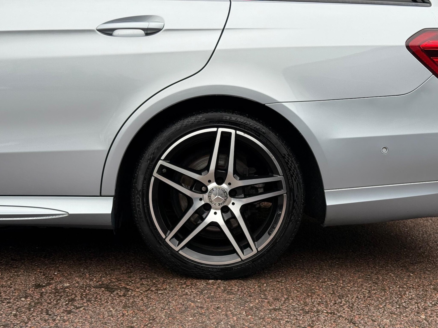 Used Mercedes-Benz E Class 2015 for sale - 77697831: Photo 40