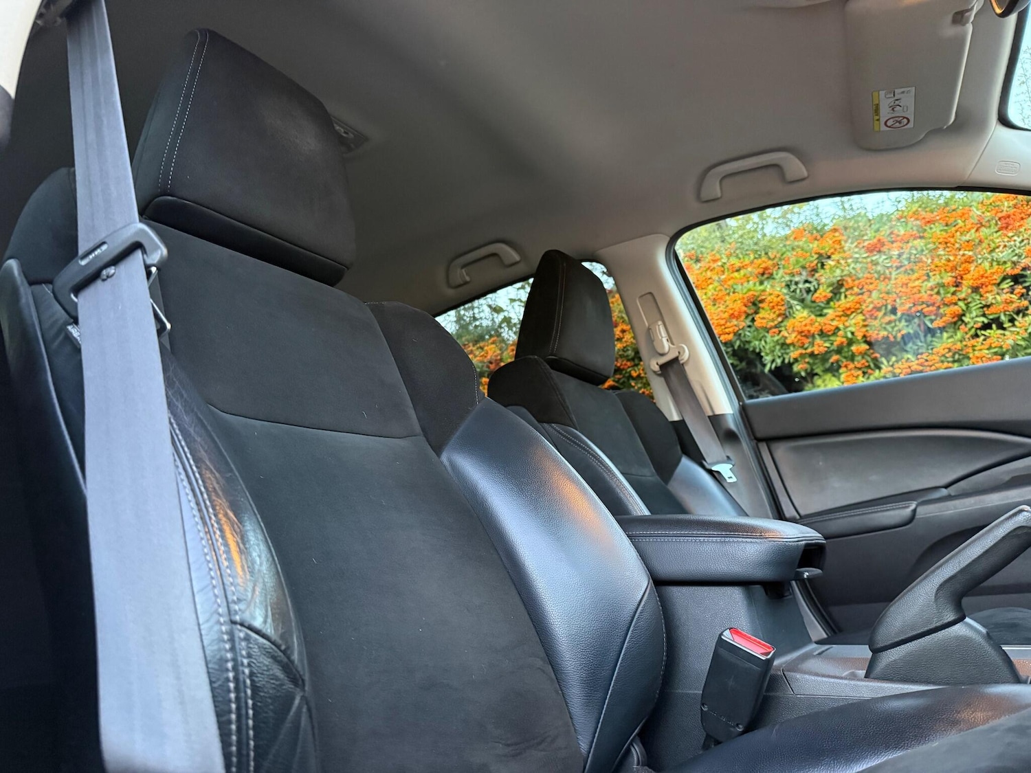 Used Honda CR-V 2015 for sale - 76993335: Photo 26