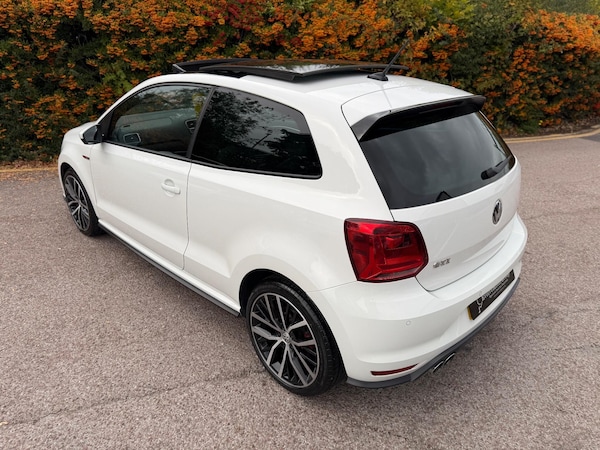 Used Volkswagen Polo 2017 for sale - 76200808: Photo 9