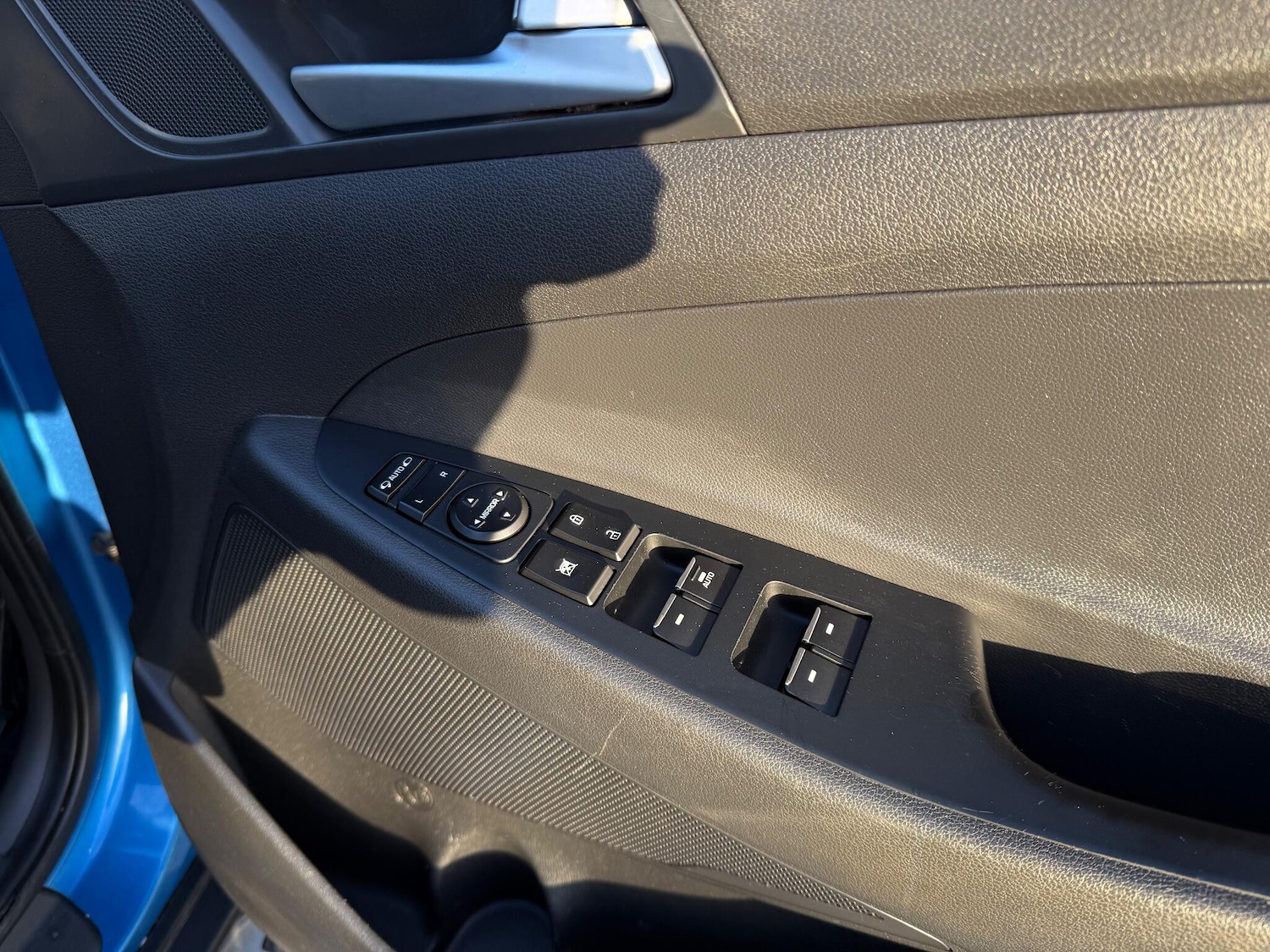 Used Hyundai TUCSON 2016 for sale - 76743521: Photo 30