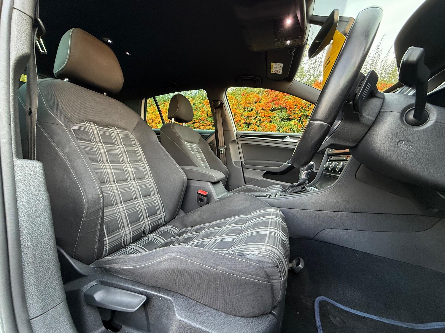 Used Volkswagen Golf 2017 for sale - 76179505: Photo 31