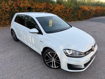 Used Volkswagen Golf 2017 for sale - 76179505: Photo 3