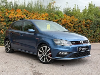 Used Volkswagen Polo 2015 for sale - 75741810: Photo
