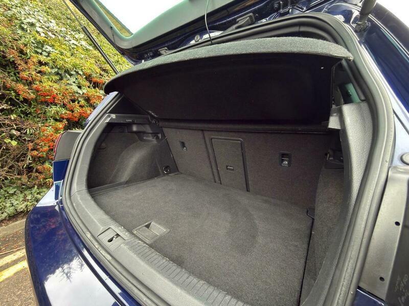 Used Volkswagen Golf 2018 for sale - 77633497: Photo 32