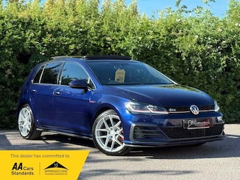 Used Volkswagen Golf 2018 for sale - 78752939: Photo