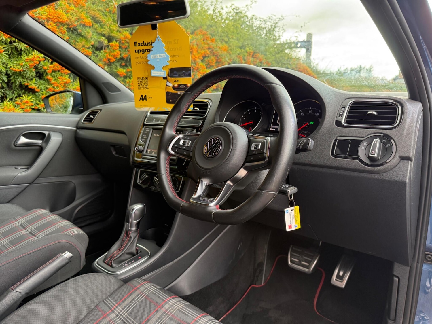 Used Volkswagen Polo 2015 for sale - 76283136: Photo 19